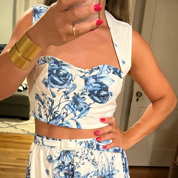 NWT ZARA VACATION PRINTED CROP TOP SIZE M
🚨FIRM PRICE - Picture 15 of 15